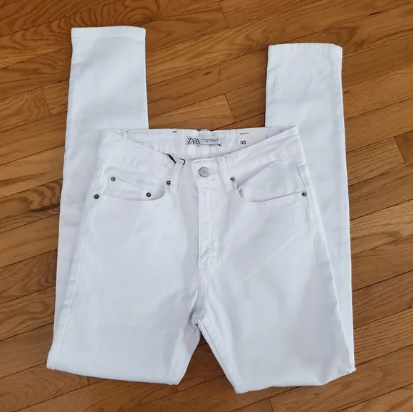 Zara  Skinny Fit High Rise Jeans - Picture 2 of 11